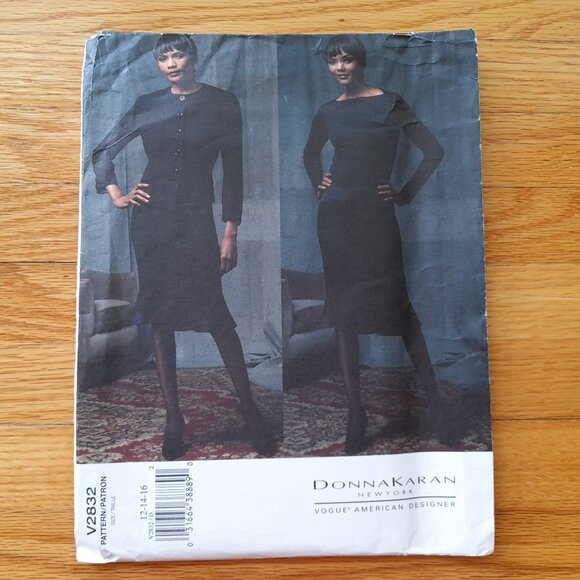 Jacket and Skirt Sewing Pattern Vogue 2832 Size 12-16 UNCUT Vintage 2000s - Picture 1 of 10